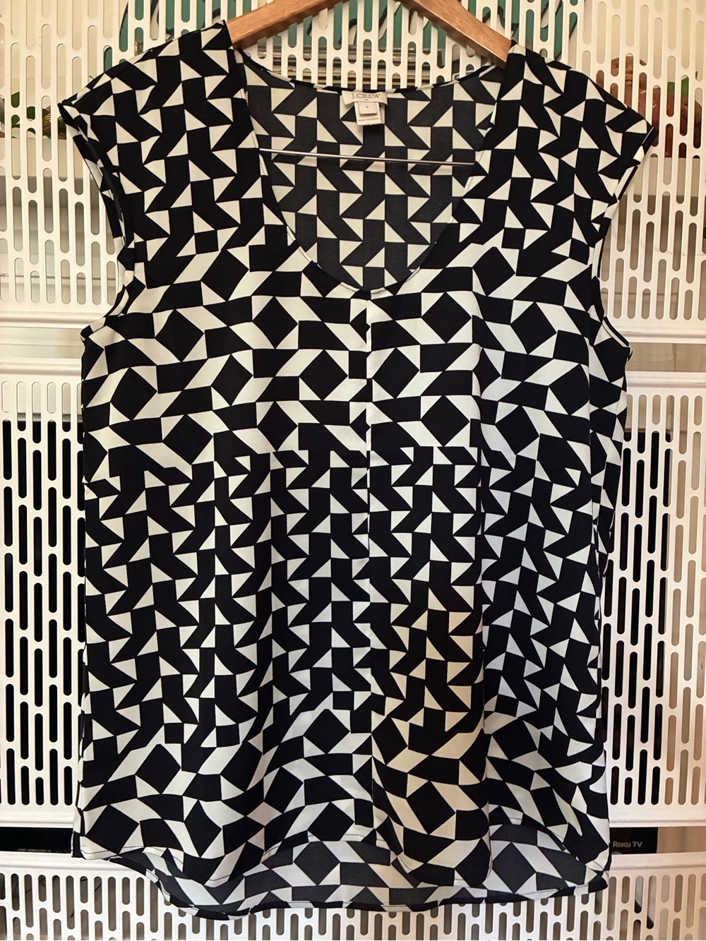 J. Crew Women's Black and White Geometric Cap-Sleeve Top